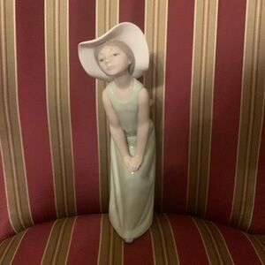 Lladro Curious Girl in Hat Figurine
